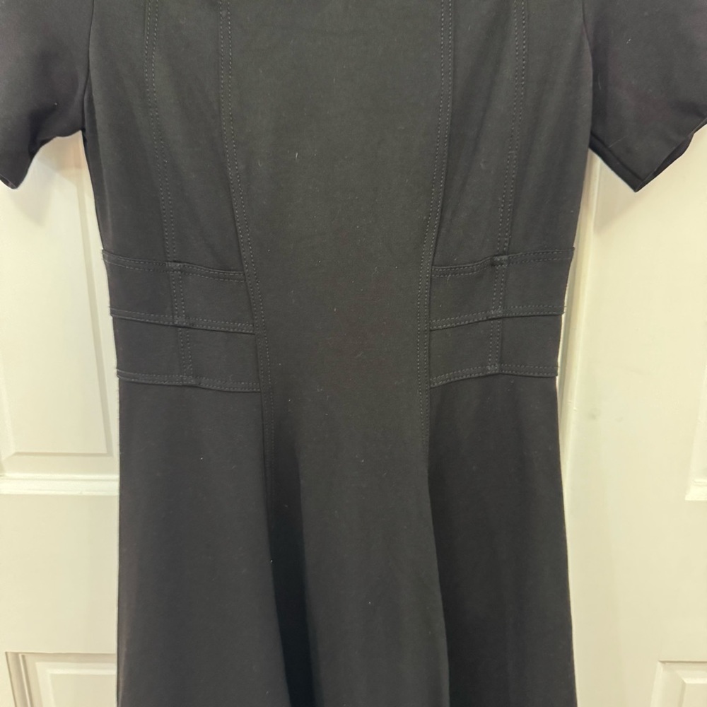 🖤 White House Black Market Fit & Flare Dress – Size 2 |‎ Timeless LBD 🖤 - Picture 2 of 6